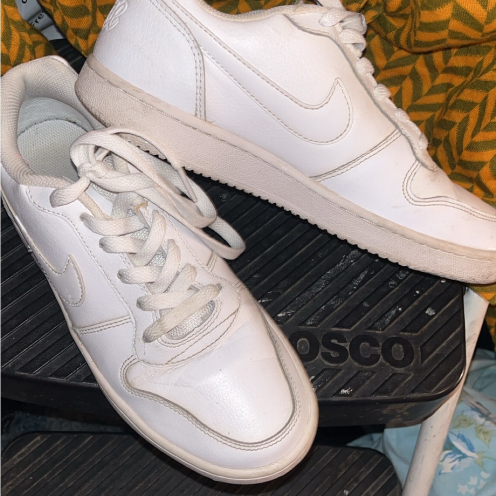 White low top Nikes